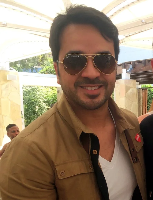 Luis Fonsi portrait