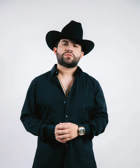 Luis R Conriquez